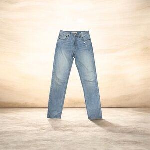 DENIM FORUM Aritzia The Yoko High Rise Slim Jean Sz 26 Light Wash
